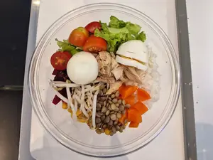 Ensalada Con Pollo