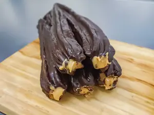 Churro negro pasta de maní veg