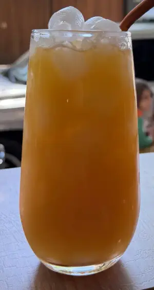 Jugo exprimido naranja