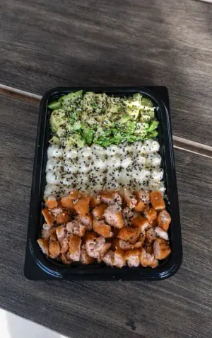 ENSALADA SALMON PANIZADA GRANDE