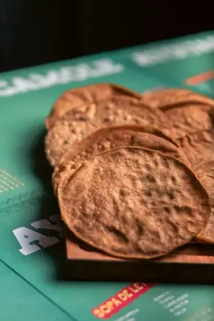 TOSTADAS FRITAS DE MAIZ (und)