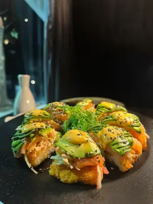SUSHI PIZZA DOA