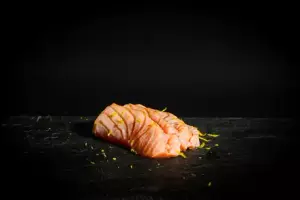 4 SASHIMIS HOT