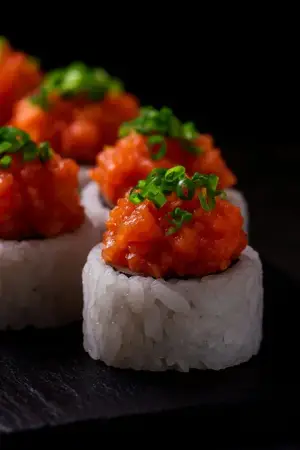 Himeji Salmón Sushi Roll