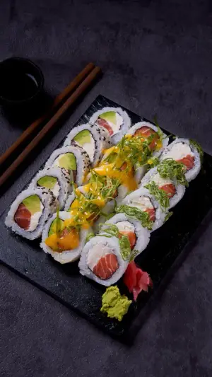Salmón Sushi Mix 15