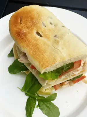 SANDWICH DE POLLO