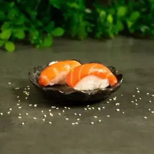 Nigiri Salmon x4