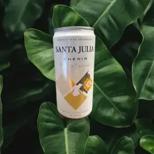 Vino Santa Julia lata 269ml