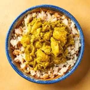 POLLO CURRY