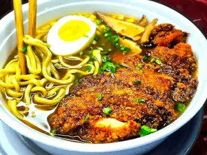 Ramen de cerdo