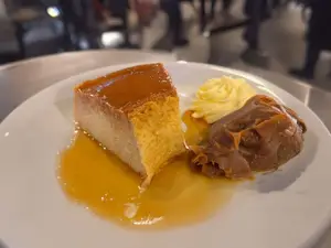 Flan mixto