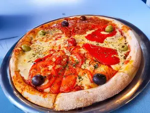 Pizza cuatro estaciones