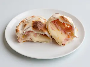 Empanada jamón y queso
