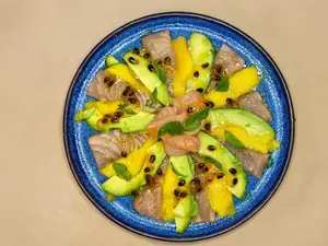 Tiradito tropical
