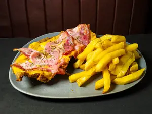 Mila especial cheese bacon