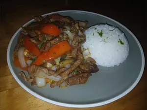Lomo Saltado