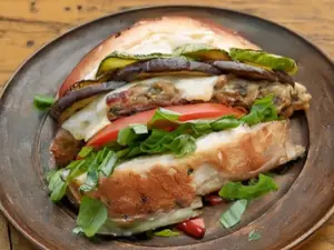 18.12.22 Vegetariana + Papas