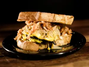Paty Melt + Papas