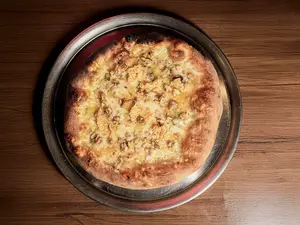 Pizza De Cuatro Quesos