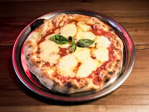 Pizza De Mozzarella