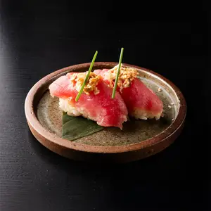 Nigiri tuna x2