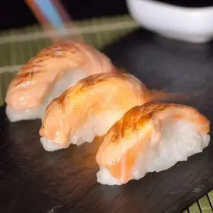 Nig salmon ahumado(10 piezas)