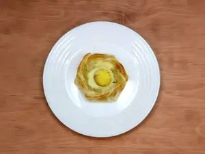Canastita de cebolla y huevo