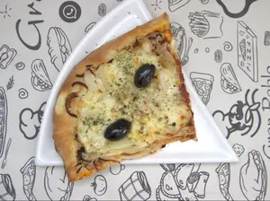 Pizza fugazza con mozzarella