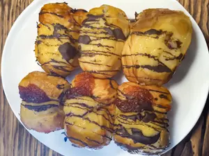 1/2 doc de facturas surtidas