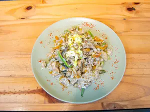 WOK De Vegetales Y Pollo