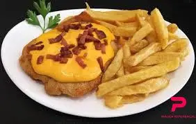 Milanesa con cheddar