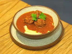 Albondigas con puré cremoso
