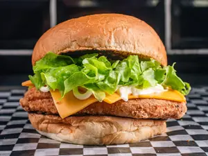 526 big chicken burger