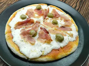 Pizza Jamón Crudo