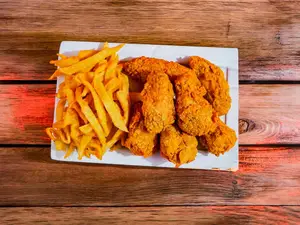 Alitas (10 unidades) + papas