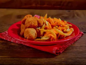 Nuggets de pollo (x12u)+papas