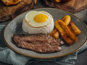 Bife a lo pobre