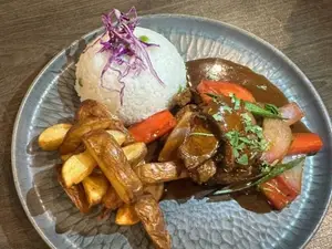 Lomo salteado de carne