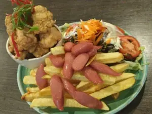 Salchipapa
