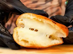 Empanada de queso (por unidad)