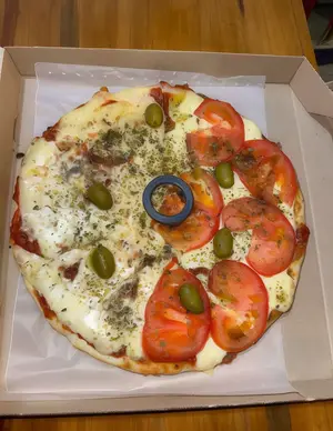 Pizza muzzarella y napolitana