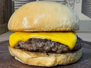 Simple cheese + papas