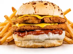 Cuarto chicken doble + papas