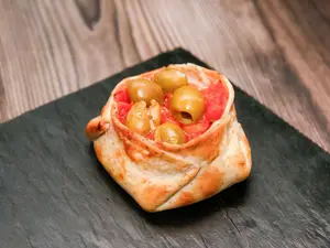 Empa vegan aceitunas y tomate