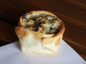 Empanada de pollo y verdeo