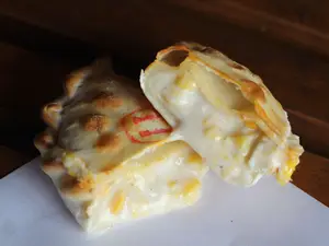 Empanada tradicional de humita