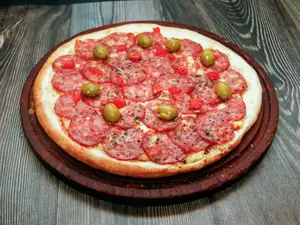 Pizza chica calabresa