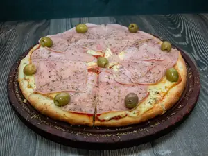 Pizza grande de Jamón