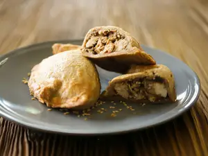 Empanada de pollo teriyaki