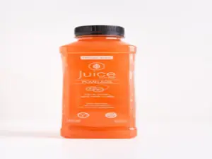 Jugo Pomelada de Pomelo, agua, menta y frutilla